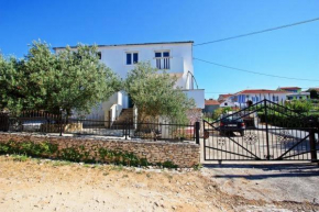 Apartments with a parking space Supetar, Brac - 22504